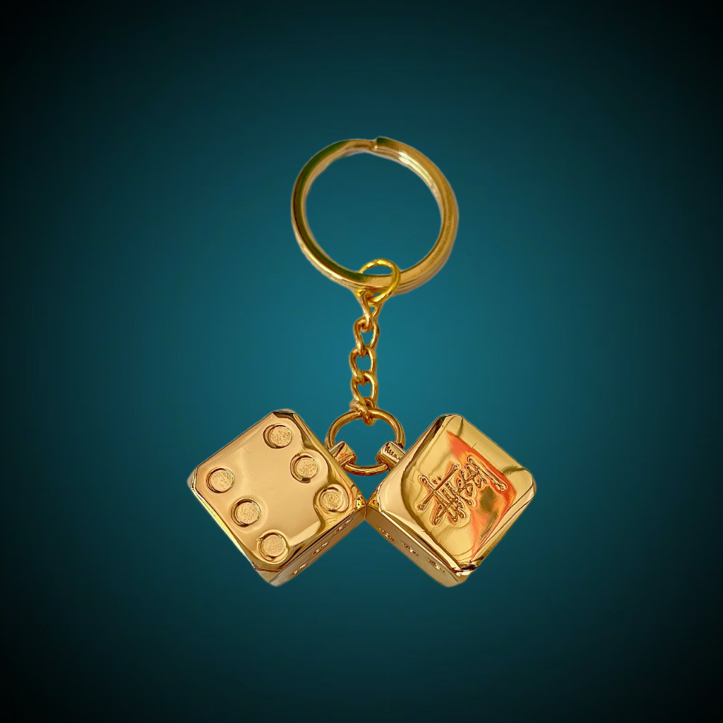 Street Wear stussy KEYCHAIN Golden DICE KEYCHAIN จี้โลหะ จี้กุญแจ กระเป๋าเป้สะพายหลัง จี้ DICE KEYCH