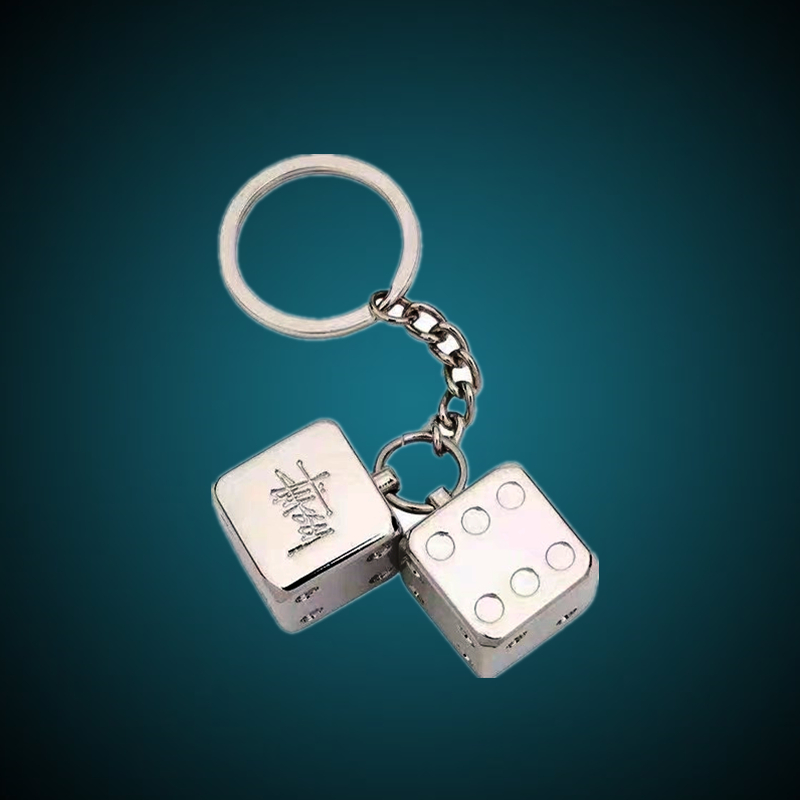 Street Wear STUSSY Silver METAL DICE KEYCHAIN DICE KEYCHAIN พวงกุญแจกระเป๋าเป้สะพายหลังจี้ DICE จี้ 