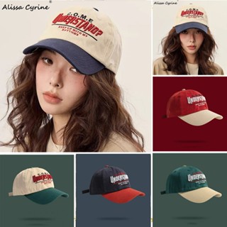 อเมริกันย้อนยุคถนนสบายๆสีปิดกั้นแสดงใบหน้าขนาดเล็กนุ่มด้านบน…