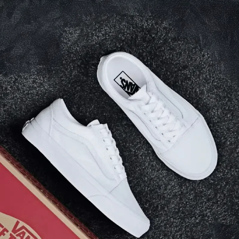 (จัดส่งที่รวดเร็ว) Old Skool รองเท้าผ้าใบ Low-Top สวมใส่สบาย ขนาด[36-45]