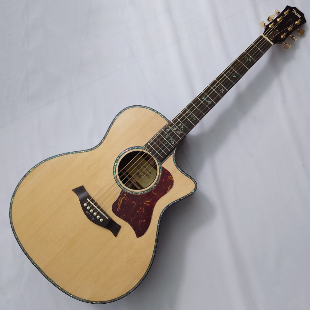 Taylor 916 Solid Spruce Body Cutaway กีต้าร์โปร่งไม้ธรรมชาติ กีตาร์มืออาชีพ