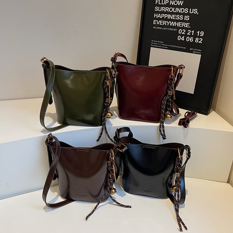 Waxed Leather Bucket Bag for Women Commute Vintage Shoulder Crossbody Bag