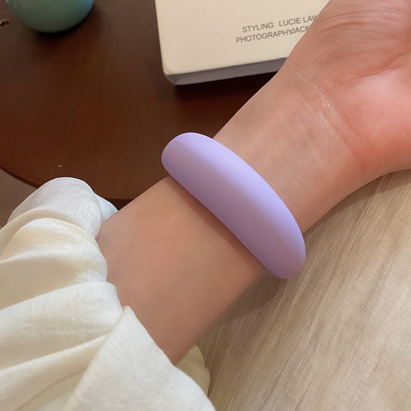 เส้นไม่สม่ําเสมอสร้อยข้อมือ dopamine รูปตัว C niche บุคลิกภาพสร้อยข้อมือแฟชั่นเรียบง่ายทุกอย่างพร้อมความรู้สึกสูงของเครื่องประดับมือหญิง - รูปที่ 5