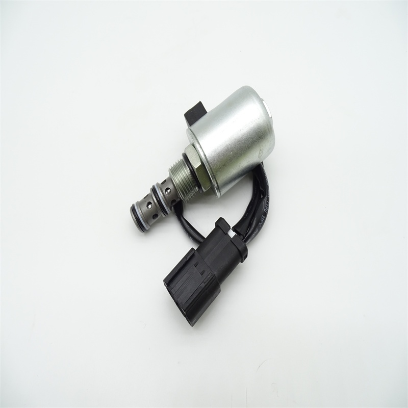 ชิ้นส่วนรถขุดหมุนโซลินอยด์วาล์ว 20Y-60-22121 โซลินอยด์วาล์ว PC120-5 PC200-5 PC200-6 6D95 PC450LC-6K