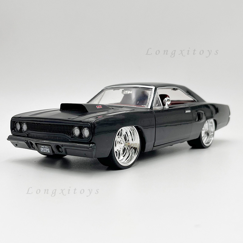 1:24 รถDiecastรุ่นของเล่นPlymouth Road Runner MiniatureยานพาหนะReplica