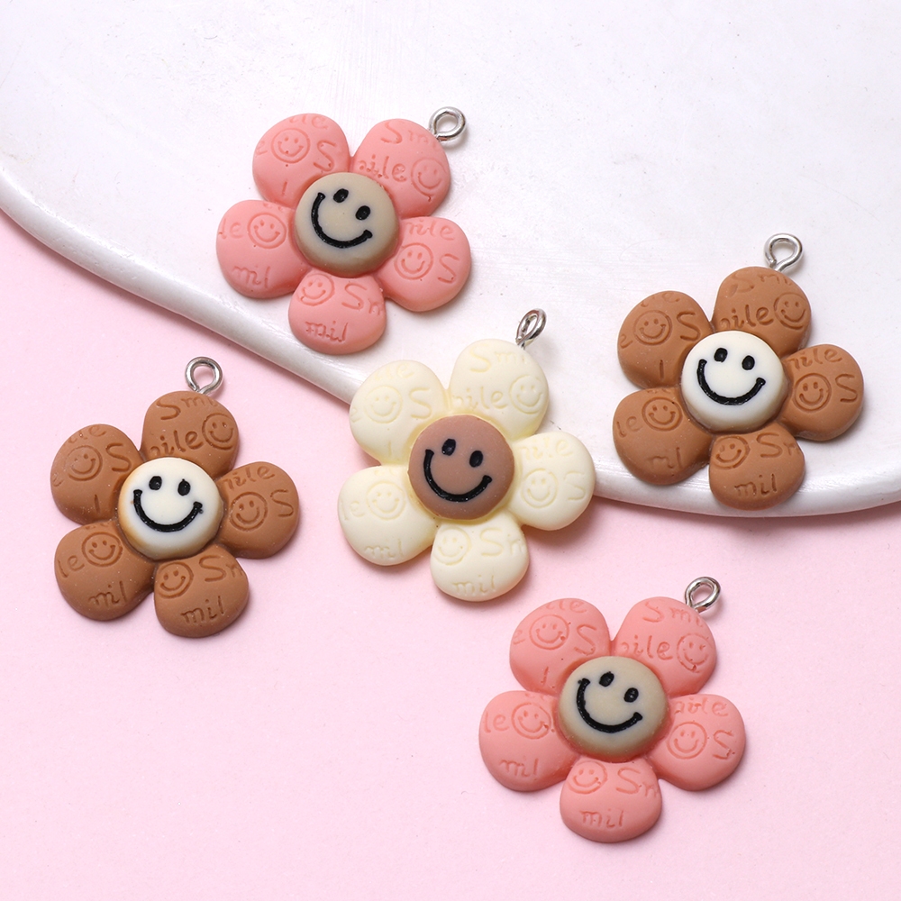 4ชิ้นการ์ตูนยิ้มดอกไม้เรซิ่นจี้กระเป๋าเป้สะพายหลังอุปกรณ์เสริมสําหรับเด็กของขวัญนักเรียน