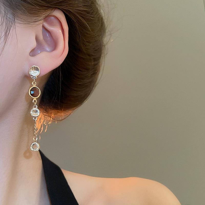 เข็มเงินรอบต่างหูพู่ย้อนยุคแสงหรูหราบุคลิกภาพอารมณ์กระดุมหญิงแฟชั่นทุกการแข่งขันต่างหูซอกความรู้สึกระดับสูง - รูปที่ 2