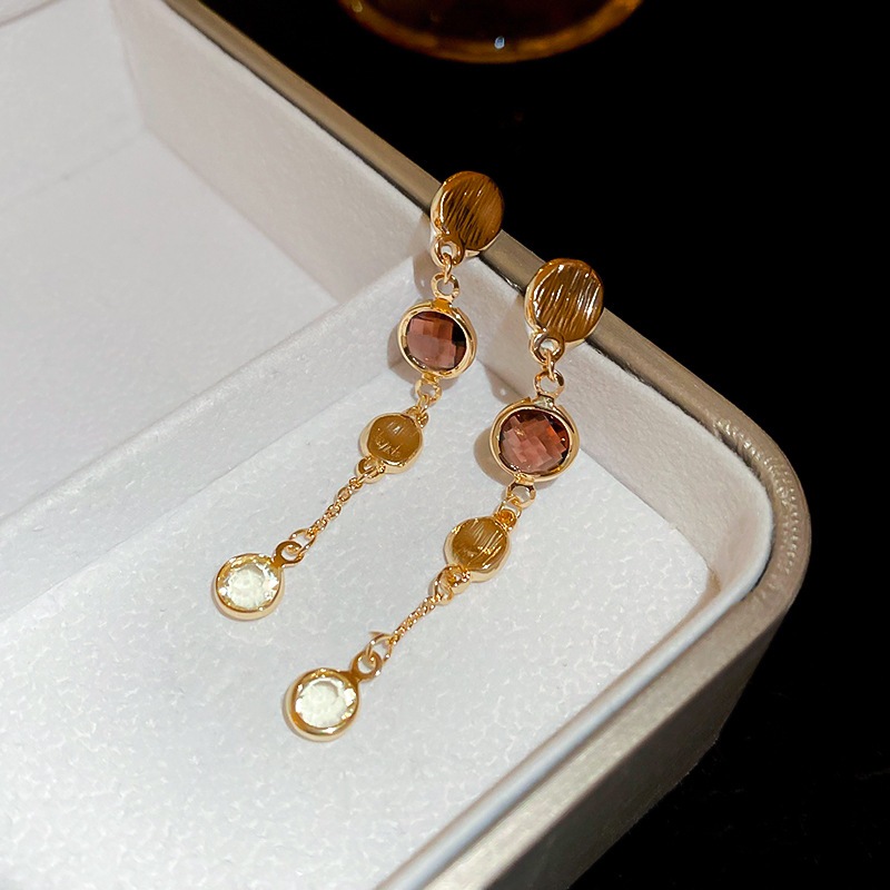 เข็มเงินรอบต่างหูพู่ย้อนยุคแสงหรูหราบุคลิกภาพอารมณ์กระดุมหญิงแฟชั่นทุกการแข่งขันต่างหูซอกความรู้สึกระดับสูง - รูปที่ 4