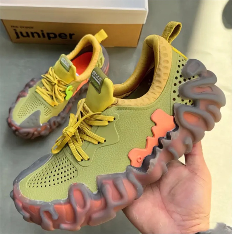 Crocs รองเท้าผู้ชาย Salehe Bembury X Juniper รองเท้าผ้าใบรองเท้าผ้าใบลายนิ้วมือแบบผูกเชือกระบายอากาศ  | 208694
