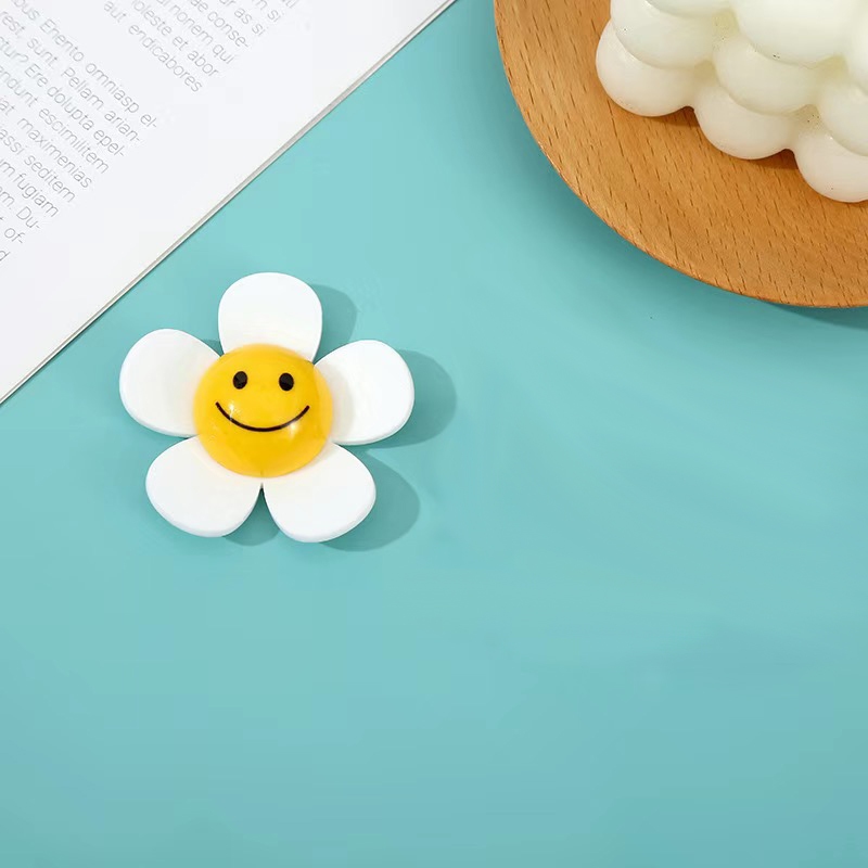 ชุดจระเข้ Jibbitz ใหม่ อุปกรณ์เสริมรองเท้ารูดอกไม้ การ์ตูนน่ารัก DIY อุปกรณ์เสริมหัวเข็มขัดรองเท้าแสนสนุก crocs charm