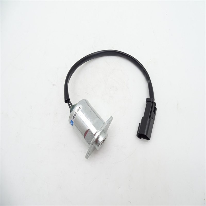 714-23-15520 โซลินอยด์วาล์วสําหรับ Komatsu D155AX-5 D65EX โซลินอยด์วาล์ว D375A-5 D275AX-5 D65PX D85E