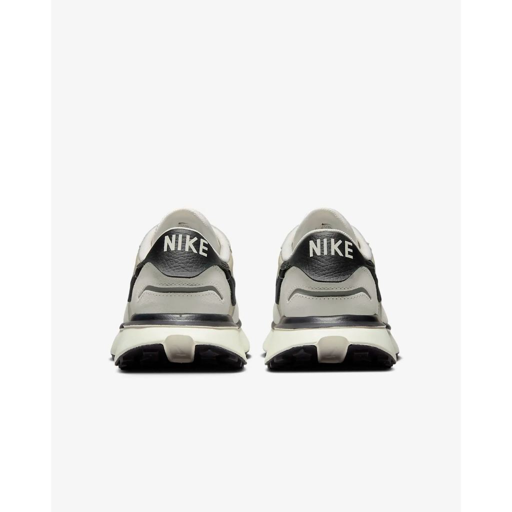 รองเท้าผ้าใบ Nike Phoenix Waffle Retro พื้นหนา