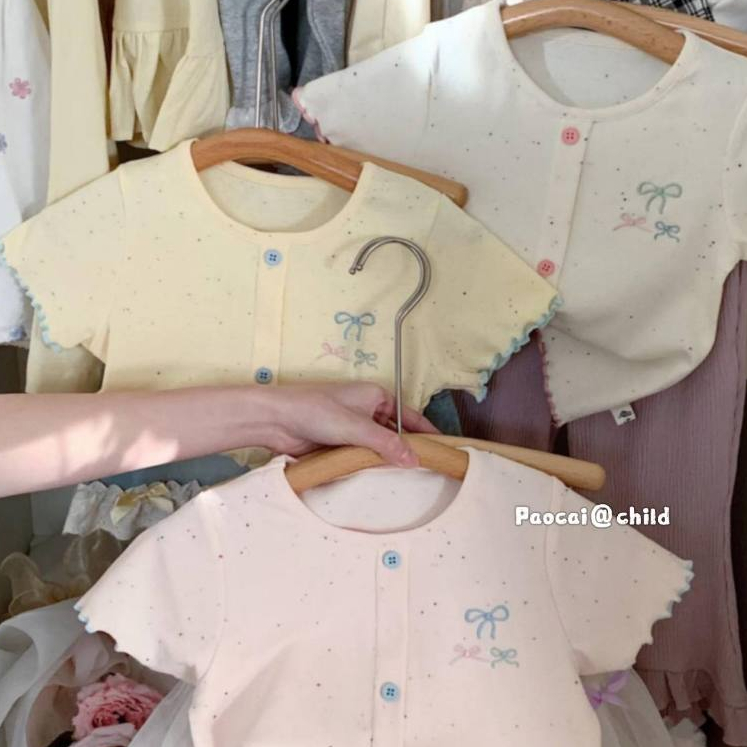 สาวฤดูร้อนรูปแบบใหม่เจ้าหญิงสไตล์เสื้อยืดฤดูหนาวเด็กสาวด้านบน จุดต่ําสุด เสื้อเวอร์ชั่นเกาหลีแฟชั่น