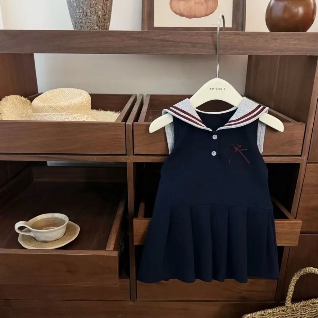 เด็กเสื้อผ้าเด็กหญิงกระโหลกสไตล์ชุดฤดูร้อนสไตล์ใหม่สาวน้อยแฟชั่น ผู้มีอิทธิพล สีฟ้าเสื้อกั๊กกระโปรง