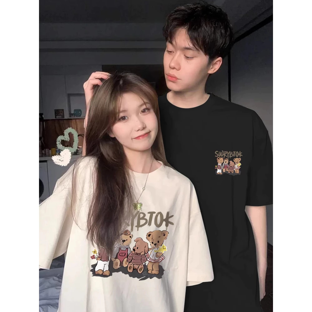 👕พร้อมส่ง🔥RARM เสื้อยืด เสื้อยืดคู่รัก รุ่นใหม่ฤดูร้อน 2025 คอกลม ผ้าฝ้ายแท้ พิมพ์ลาย"หมี"ลายการ์ตูน เสื้อแฟชั่น ไม่ร้อน t shirt นุ่มสบาย ใส่สบาย