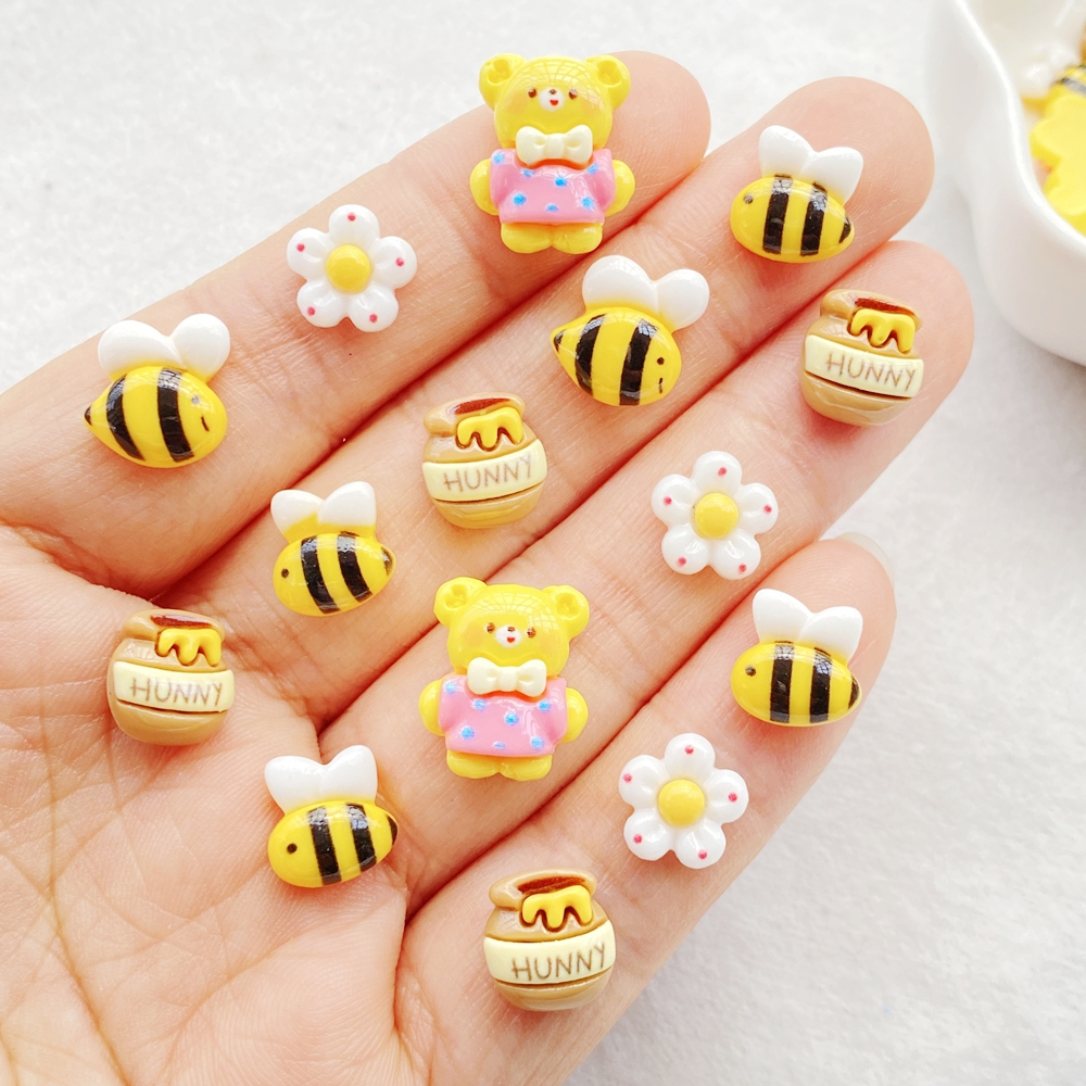 20ชิ้นน่ารักเรซิ่นมินิการ์ตูนผึ้ง,หมีน้อย,ผึ้งหม้อ,ดอกไม้ พลอยเทียม อัญมณีสําหรับสมุดภาพตกแต่งงานแต่งงานตกแต่งแฮนด์เมดอุปกรณ์ทําเล็บ