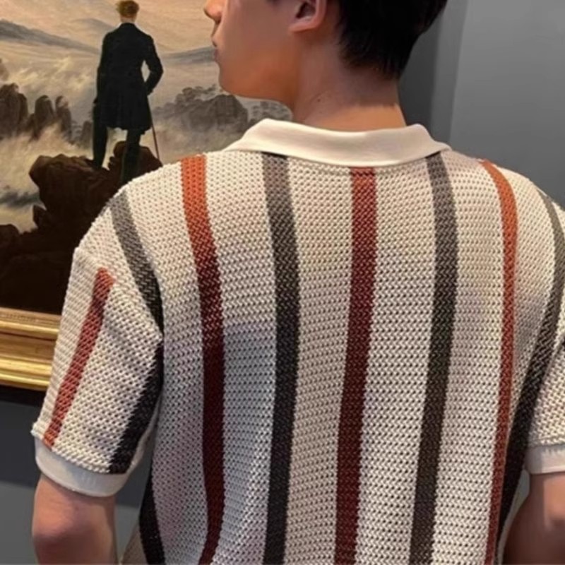 เวอร์ชั่นเกาหลีตาข่ายกลวงสีคมชัดลายเสื้อโปโลผู้ชายฤดูร้อนอินเทรนด์หลวมออกแบบลําลองถักเสื้อผ้าด้านบน