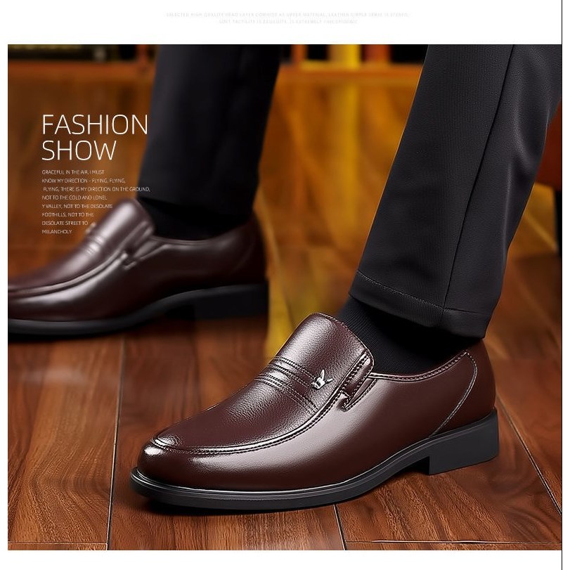 รองเท้าหนังชาย คัชชูหนัง  คัชชู ผู้ชาย  wearing black size 39-44, formal men's leather
