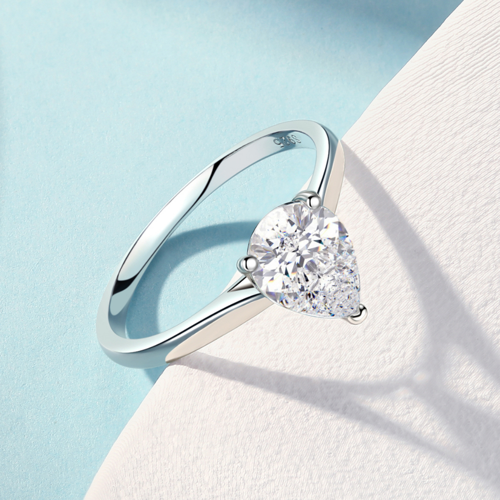 WKLQLQ 925 เงินสเตอร์ลิงรูปลูกแพร์ CZ แหวนคลาสสิกหรูหราแฟชั่น All-Match ของขวัญ Choice