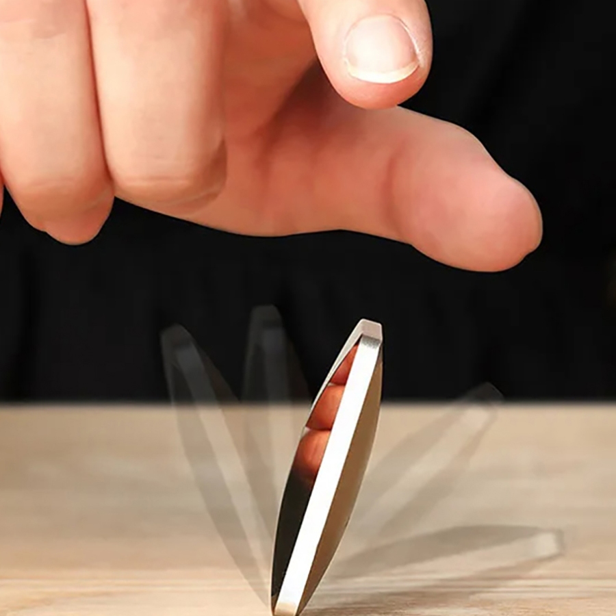 Flipo Flip Fidget ของเล่นหมุน Kinetic Alloy Desktop ของเล่นสําหรับผู้ใหญ่ Office Fidget Spinner Anti Stress Relief ของเล่นสําหรับเด็ก