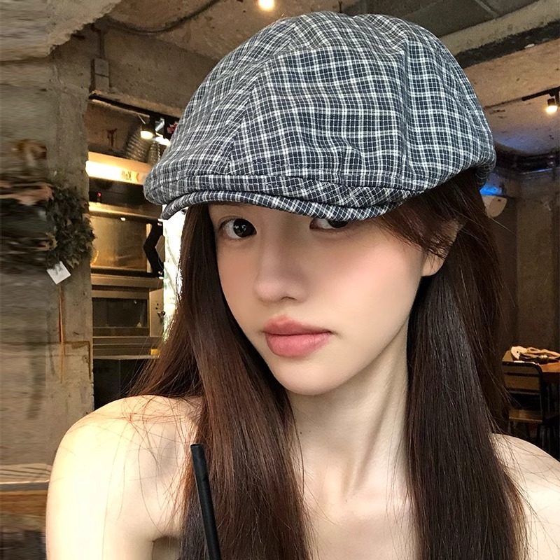 สไตล์เกาหลีบรรยากาศอังกฤษลายสก๊อตไปข้างหน้าหมวกหญิงall-matchหมวกหน้าเล็กniche Design Sense Peaked Beret