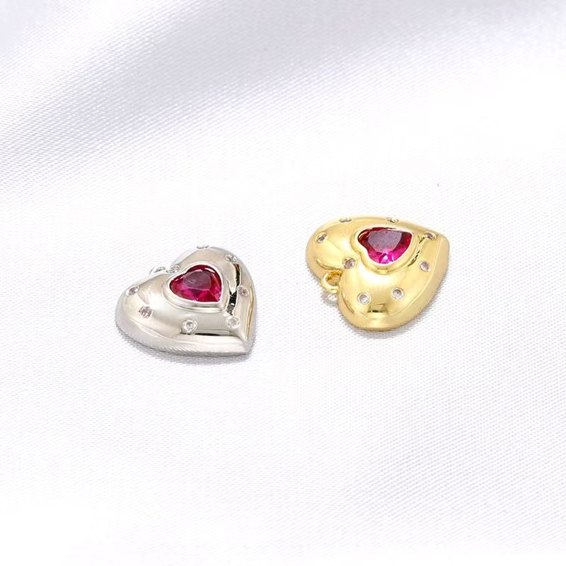 Charms สําหรับเครื่องประดับทําหัวใจ Cubic zironia เครื่องประดับจี้ วัสดุเครื่องประดับขายส่ง
