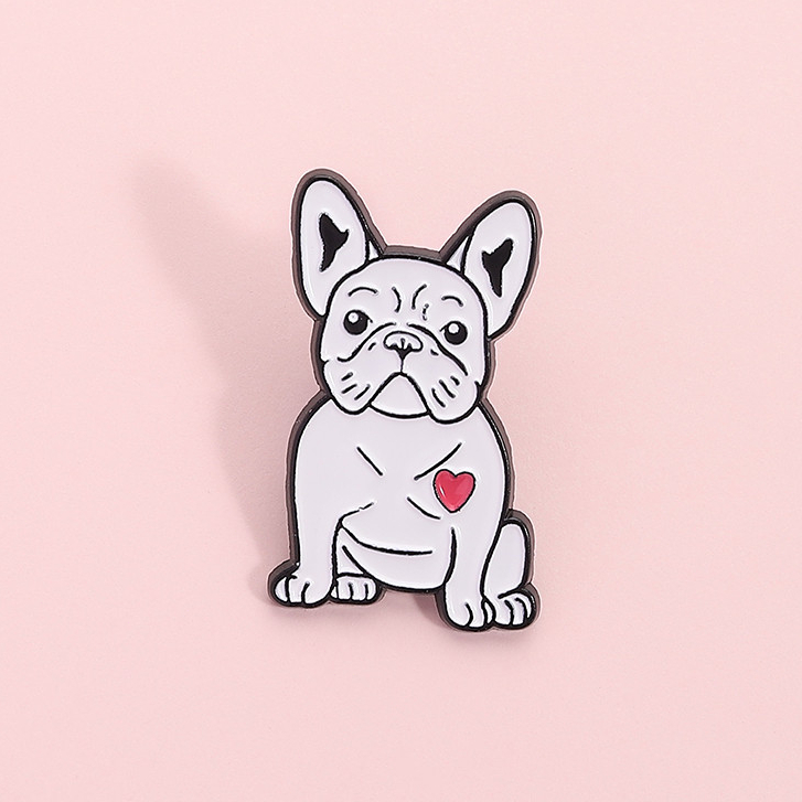การ์ตูนสีขาว Bulldog เข็มกลัด Pins น่ารักสุนัขสัตว์เข็มกลัดป้ายโลหะกระเป๋าเป้สะพายหลังเครื่องประดับอุปกรณ์เสริมของขวัญสําหรับเพื่อน