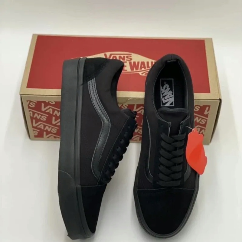 (จัดส่งที่รวดเร็ว) 🔥รองเท้าผ้าOld Skool สีดําบริสุทธิ์ รอเท้าผ้าใบ รองเท้าผ้าใบ สลิปออน รองเท้าผ้าใบ