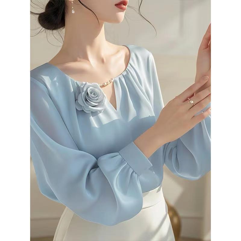 เสื้อเชิ้ตสีน้ําเงินแขนยาวผู้หญิงทรงสลิมแฟชั่นใหม่