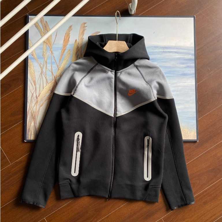 Tech Fleece เสื้อแจ็คเก็ตมีฮู้ดลําลองแฟชั่นสําหรับทั้งชายและหญิง