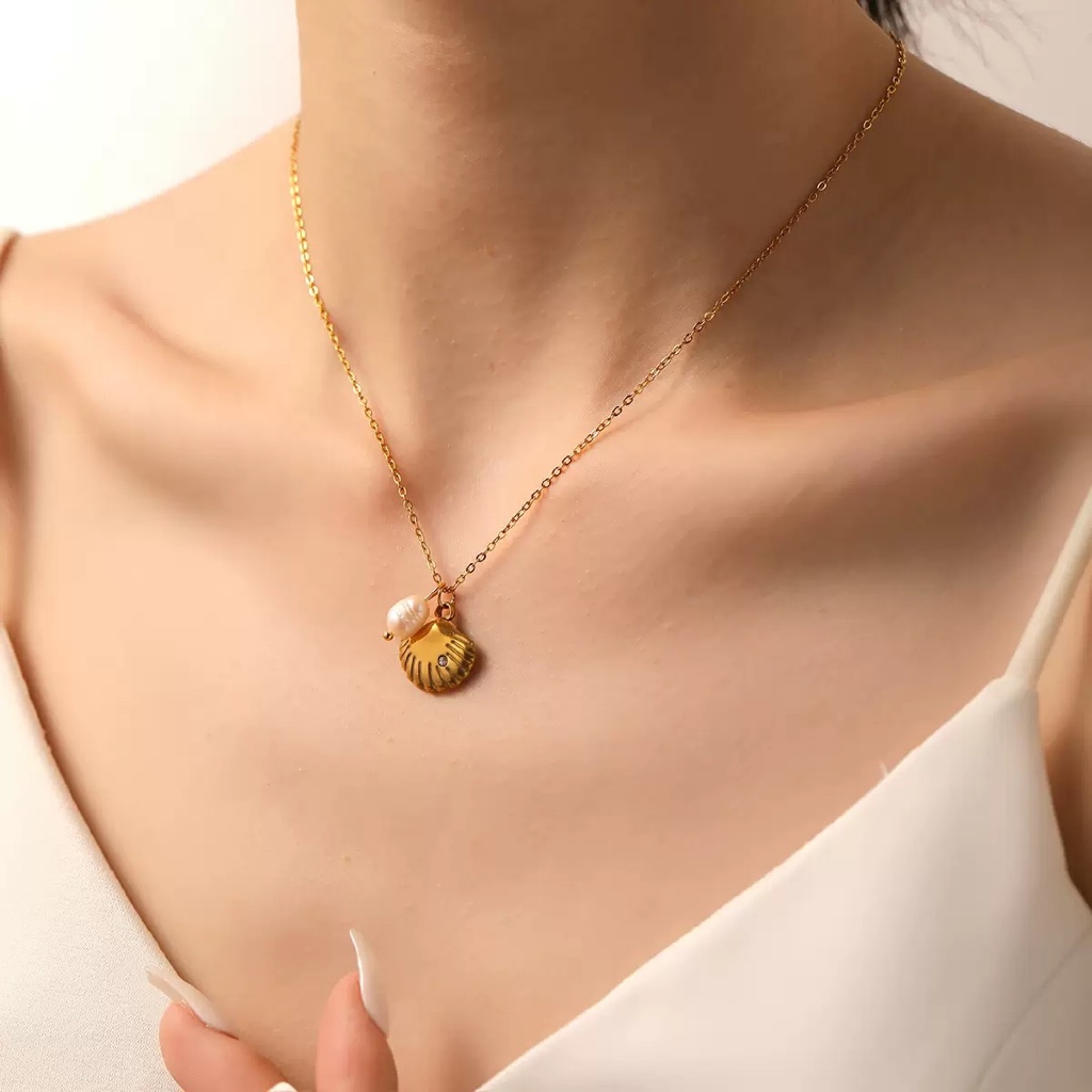 Ocean Beach Series Shell Diamond จี้มุกน้ําจืดสร้อยคอเหล็กไทเทเนียมสร้อยคอรักษาสี