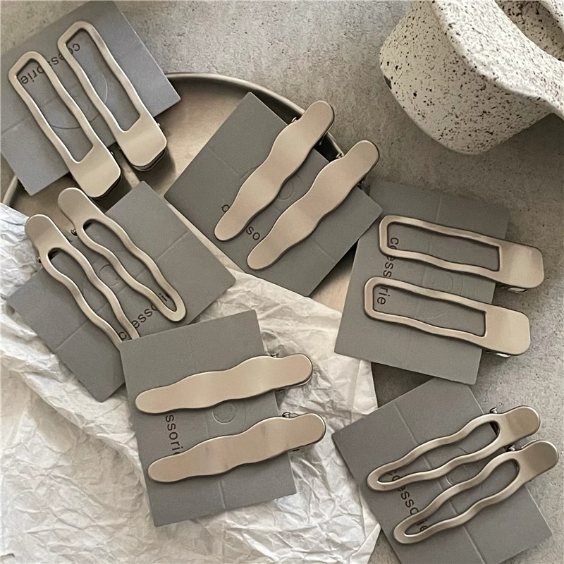 โลหะเงินคลื่นสายกิ๊บหญิงเรขาคณิตรูปสี่เหลี่ยมผืนผ้าน้ําหยด ใบเรียกเก็บเงินเป็ด คลิปคลิปด้านข้างเครื่องประดับผม