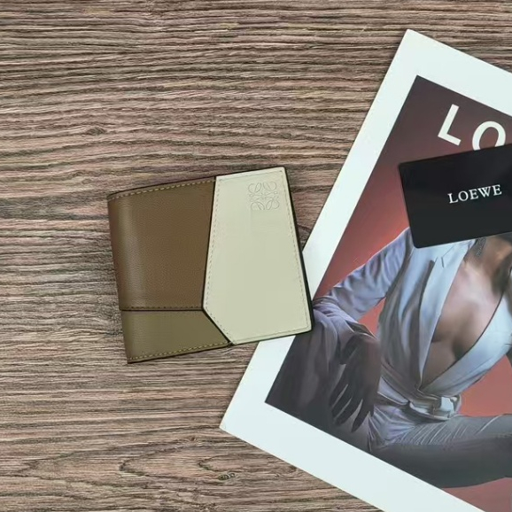 [สต๊อกพร้อม+พร้อมกล่องต้นฉบับ] เตรียมส่งกระเป๋าสตางค์ผู้ชายหนังแท้แฟชั่น L1131