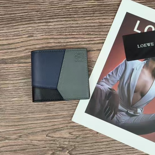 กระเป๋าสตางค์ผู้ชายหนังแท้แฟชั่น L1131 [พร้อมกล่องต้นฉบับ]