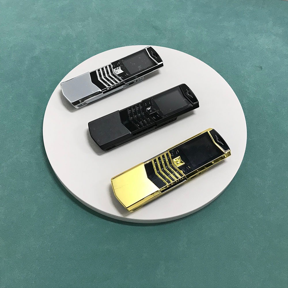 V888 PRO Classic CellPhone Slide หน้าจอ 2.4 นิ้ววิทยุ FM เครื่องเล่นวิดีโอ 1500mAh บลูทูธ Dual SIM 2