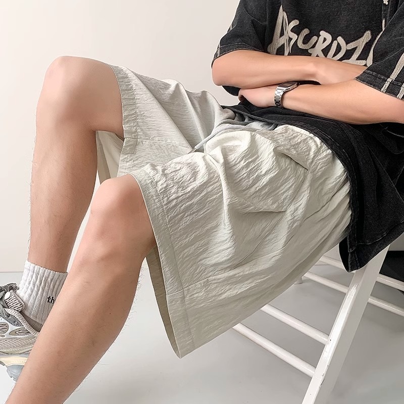 [3 สี] ฤดูร้อนบางกางเกงขาสั้นแห้งเร็วผู้ชายอเมริกันอินเทรนด์จีบกางเกงขาสั้นสีทึบแฟชั่นย้อนยุคสบายๆหลวมกีฬากางเกงขาสั้นสําหรับผู้ชาย ม-3เอ็กแอล