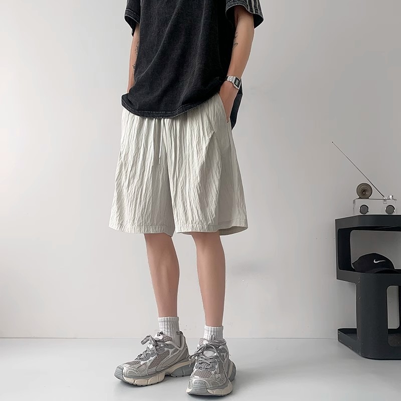 [3 สี] ฤดูร้อนบางกางเกงขาสั้นแห้งเร็วผู้ชายอเมริกันอินเทรนด์จีบกางเกงขาสั้นสีทึบแฟชั่นย้อนยุคสบายๆหลวมกีฬากางเกงขาสั้นสําหรับผู้ชาย ม-3เอ็กแอล