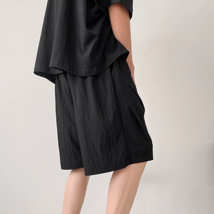 [3 สี] ฤดูร้อนบางกางเกงขาสั้นแห้งเร็วผู้ชายอเมริกันอินเทรนด์จีบกางเกงขาสั้นสีทึบแฟชั่นย้อนยุคสบายๆหลวมกีฬากางเกงขาสั้นสําหรับผู้ชาย ม-3เอ็กแอล