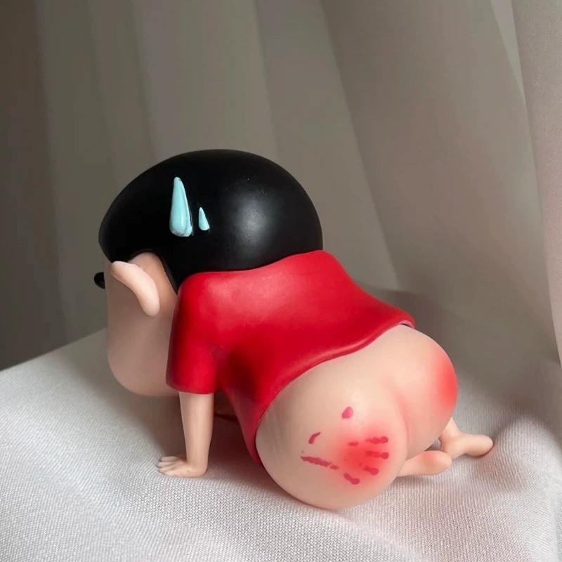 ใหม่ Kawaii อะนิเมะ Crayon Shin Chan Swallen ก้นของขวัญน่ารักตุ๊กตาสาวหัวใจ Home Desktop รถการ์ตูนน่ารักเครื่องประดับ Y2K