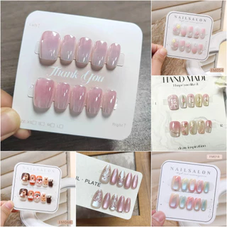 Cats Eye เล็บปลอมพร้อมกาว XS/S/M ขนาดสั้นเล็บขนาดกลาง 10 ชิ้นออกแบบ