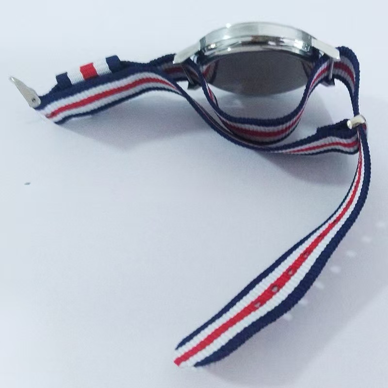 Dejia Wolfsburg/Stuart/Salke 04/Menxing/Minz/Cologne/Hoffinheim Men/Women Business Casual Quartz Watch