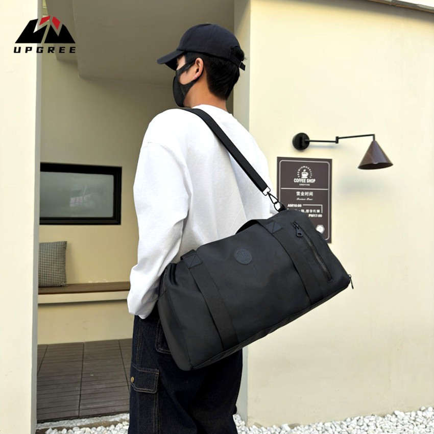 UPGREE กระเป๋าฟิตเนสผู้ชาย กระเป๋าเดินทางแบบพกพาสำหรับผู้ชาย