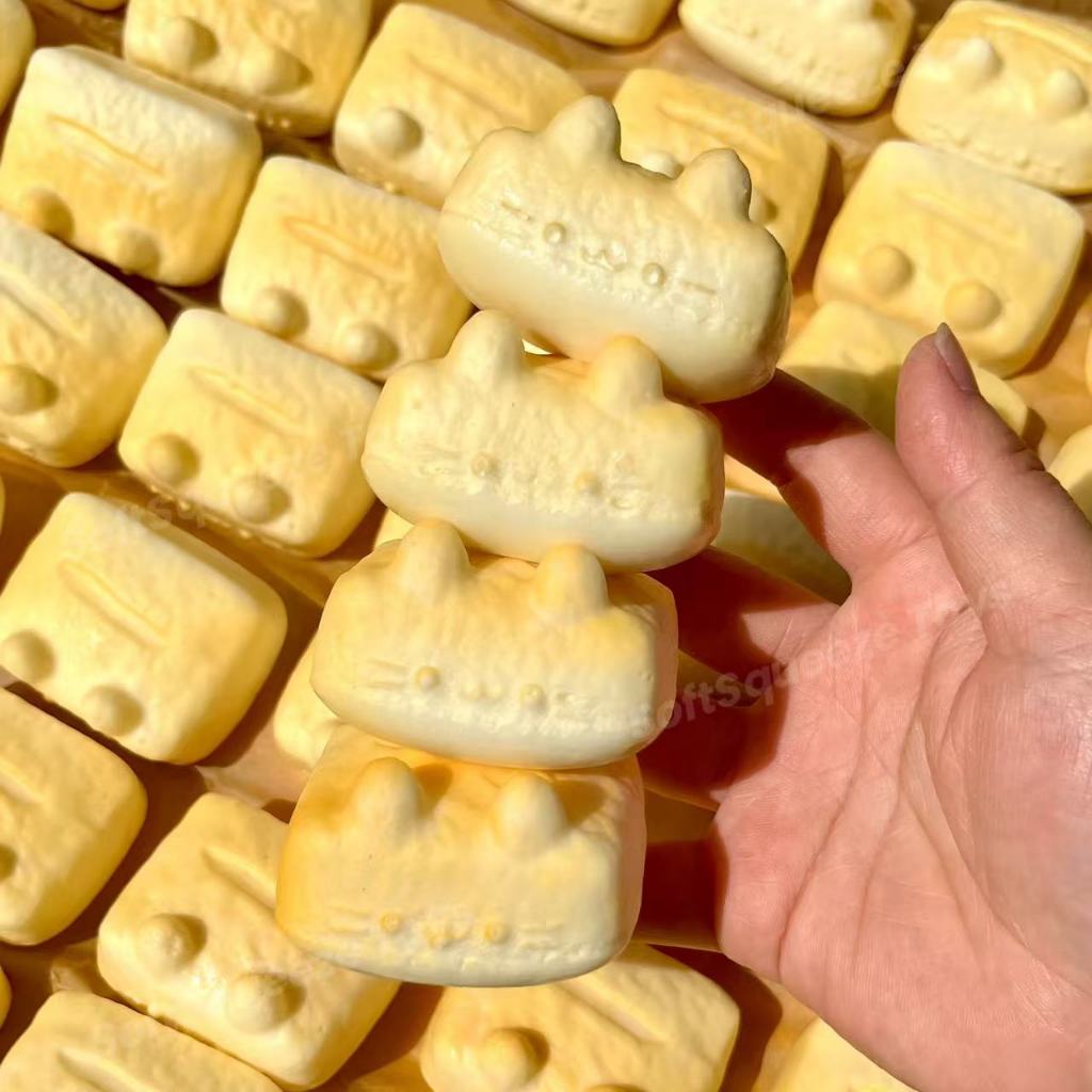 สกุชชี่มินิ ​​กระต่ายเค้กข้าวฟื้นตัวช้าของเล่นกดนุ่มของขวัญเล็กๆน้อยๆที่สวยหรู