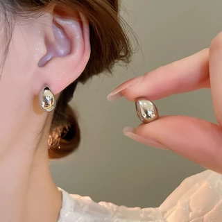 [Jewbeauty]ต่างหูสตั๊ดรูปหยดน้ําเข็มเงิน ต่างหูอารมณ์ดีไซน์เรียบแสงหรูหราต่างหูความรู้สึกสูงผู้หญิง