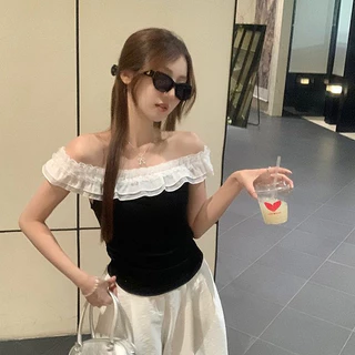 Betty house🌸พร้อมส่ง เสื้อยืดผู้หญิง เสื้อแขนสั้นเปิดไหล่ เซ็กซี่ สไตล์เกาหลีแบบเรียบง่าย เวลาว่าง