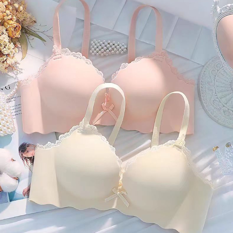 เสื้อชั้นในสตรีไร้โครง ลูกไม้นุ่ม สะดวกสบาย เสริมหน้าอก ใช้ประจำวัน Push-Fit Bra
