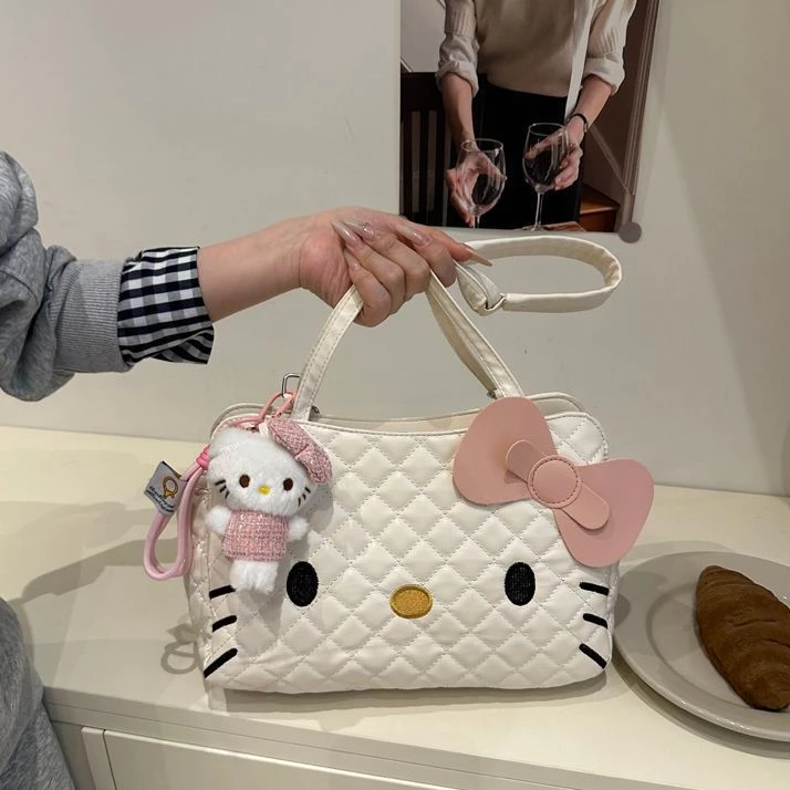 กระเป๋าเป้สะพายหลังน่ารักหญิงสไตล์ใหม่อินเทรนด์แฟชั่นการ์ตูน สิริ กระเป๋าเป้สะพายหลังเพชรความจุขนาดใหญ่