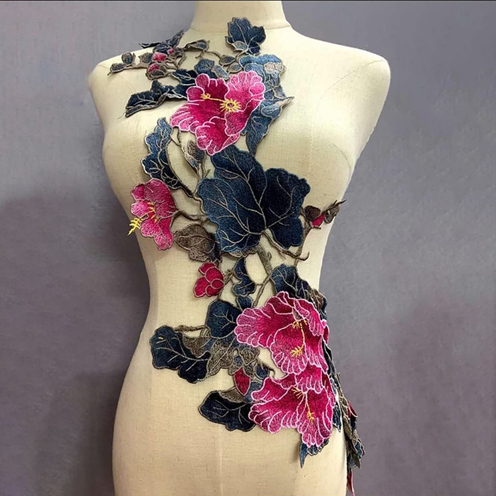 สีแดงสีฟ้าเย็บปักถักร้อยประณีตดอกไม้แพทช์ผ้าสําหรับเสื้อผ้า Cheongsam ตกแต่ง DIY Applique อุปกรณ์เสริม 23*68 ซม.