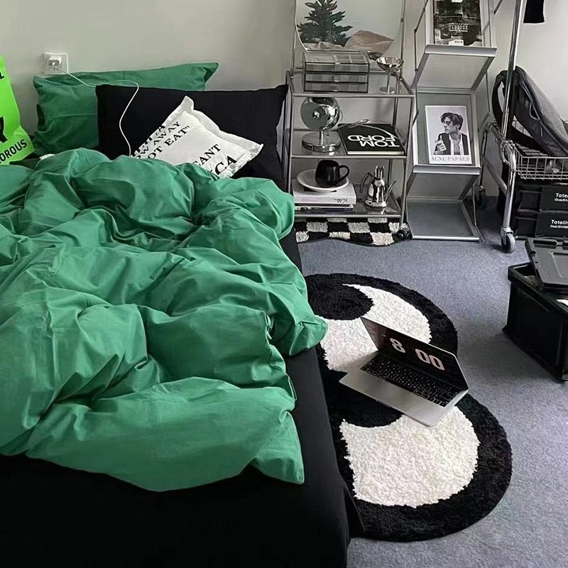 พรมปูพื้นห้องนอน วัสดุแคชเมียร์สามมิติ การ์ตูนตาโตสุดน่ารัก ขนาด 50*120cm—60*160cm นุ่มสบายและซึมซับได้สูง พรมขนนุ่ม พรมแต่งห้อง - รูปที่ 2