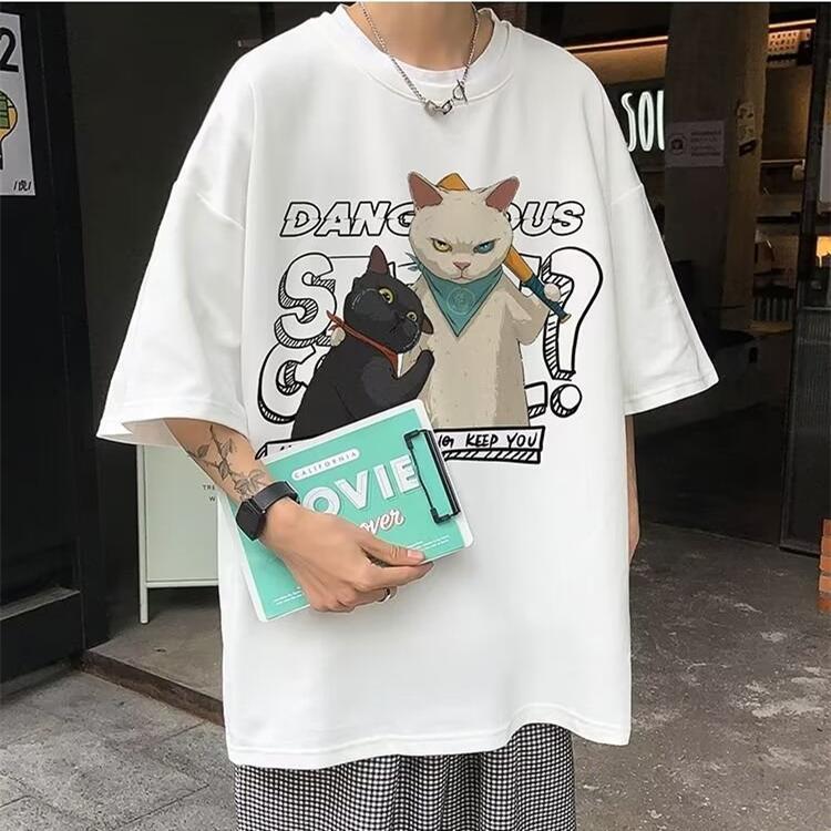 เสื้อยืดคอกลมแขนสั้นพิมพ์ลายตัวอักษรสไตล์ญี่ปุ่นสําหรับผู้ชาย